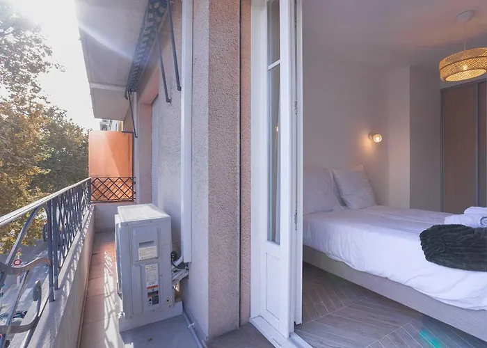 Palais Carthage - 10 Mn à Pied Du Palais, Centre, Balcon